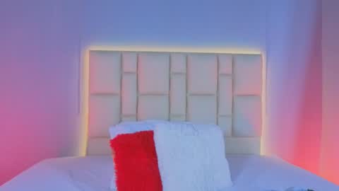 Snapshot of zafiro__brown chatting on December 1, 2025, 12:21 pm Zafiro Brown online show from December 1, 2025, 12:21 pm