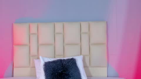 Snapshot of zafiro__brown chatting on December 14, 2025, 9:36 am Zafiro Brown online show from December 14, 2025, 9:36 am