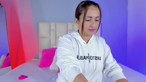 Snapshot of zafiro__brown chatting on February 5, 2026, 11:59 am Zafiro Brown online show from February 5, 2026, 11:59 am