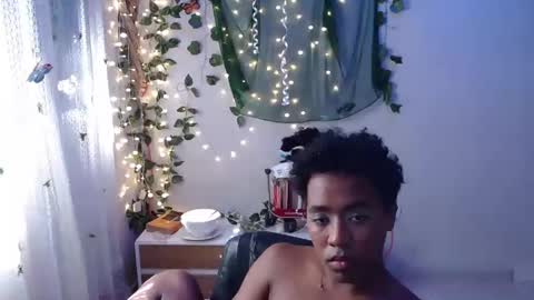 Snapshot of zafiro_azu chatting on February 12, 2026, 6:47 pm zafiro_azu online show from February 12, 2026, 6:47 pm