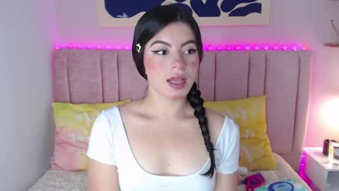 Snapshot of zafiro_brm chatting on April 30, 2026, 3:57 am Zafiro online show from April 30, 2026, 3:57 am