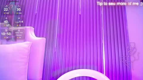 Zafiro online show from April 17, 2026, 4:37 am