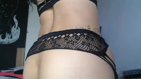 Snapshot of zafiro_subversiva chatting on February 14, 2025, 5:14 pm zafiro_subversiva online show from February 14, 2025, 5:14 pm