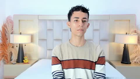 zahir_ashar online show from April 9, 2026, 11:32 pm