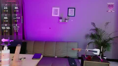 zahramilf online show from February 23, 2026, 8:28 pm