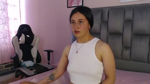 Snapshot of zaida_1 chatting on June 3, 2026, 6:02 pm Zaida online show from June 3, 2026, 6:02 pm