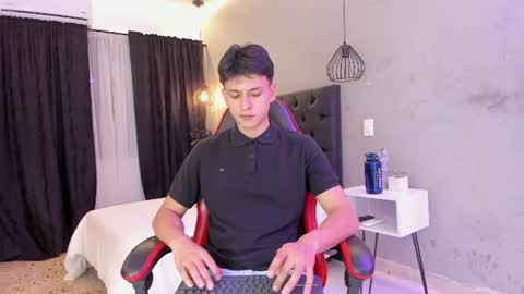 Samuel online show from June 17, 2026, 7:48 pm