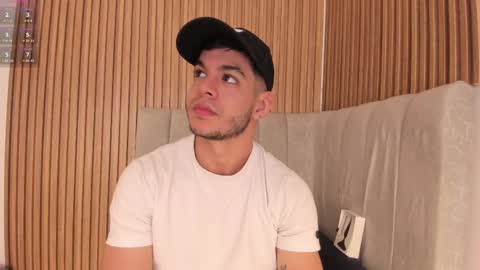 zamir online show from March 4, 2025, 7:32 pm