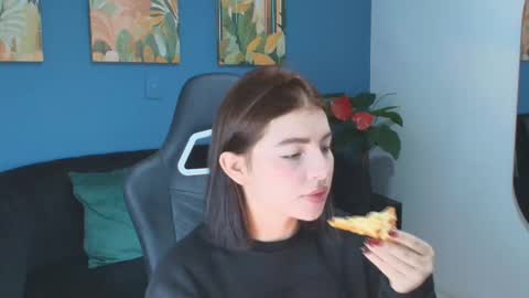 Snapshot of zamira_taylor chatting on February 7, 2026, 1:09 am zamira_taylor online show from February 7, 2026, 1:09 am