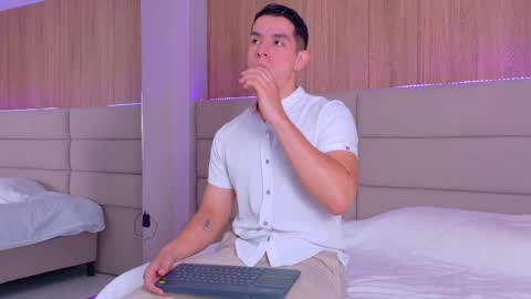 Zane Dawson online show from October 3, 2025, 7:44 pm