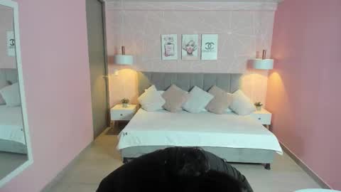 Snapshot of zara__sweet chatting on November 18, 2025, 12:31 pm Zara Sweet online show from November 18, 2025, 12:31 pm