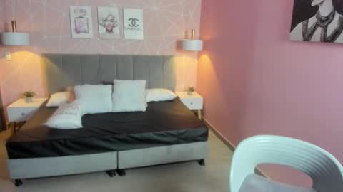 Snapshot of zara__sweet chatting on February 14, 2026, 12:35 pm Zara Sweet online show from February 14, 2026, 12:35 pm