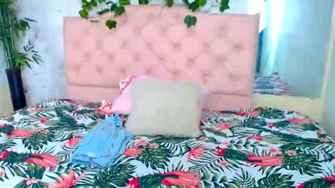 Zara online show from February 27, 2026, 12:05 pm