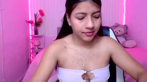 Snapshot of zara_cute18 chatting on April 18, 2026, 12:09 pm Zara online show from April 18, 2026, 12:09 pm