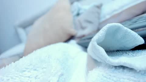 zara lopez online show from April 16, 2026, 9:50 pm