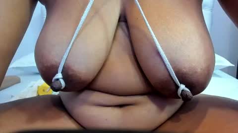Snapshot of zara_lopez chatting on May 2, 2026, 7:19 pm zara lopez online show from May 2, 2026, 7:19 pm