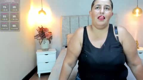Snapshot of zara_milf_ chatting on February 7, 2026, 12:20 pm zara online show from February 7, 2026, 12:20 pm