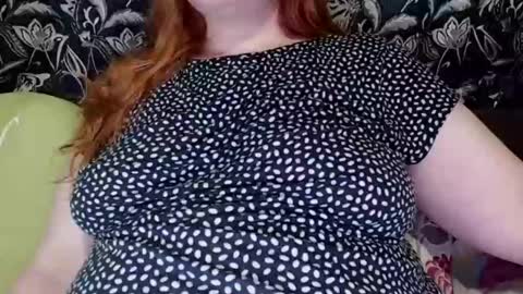 Snapshot of zara_red chatting on December 24, 2024, 8:22 am Kate. if im not here im here foxy red333 online show from December 24, 2024, 8:22 am