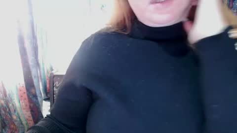 Snapshot of zara_red chatting on January 5, 2025, 10:21 am Kate. if im not here im here foxy red333 online show from January 5, 2025, 10:21 am
