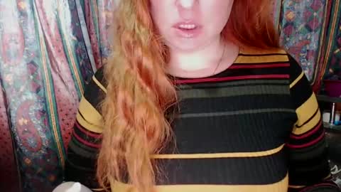 Snapshot of zara_red chatting on January 21, 2025, 10:30 am Kate. if im not here im here foxy red333 online show from January 21, 2025, 10:30 am