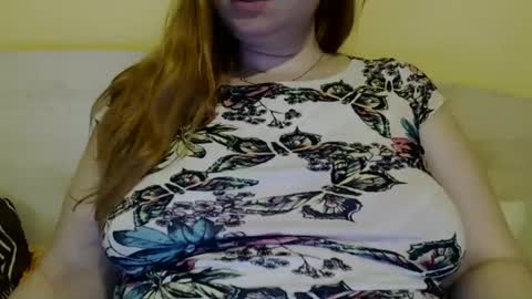 Snapshot of zara_red chatting on February 28, 2025, 5:15 am Kate. if im not here im here foxy red333 online show from February 28, 2025, 5:15 am
