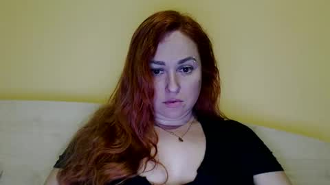 Snapshot of zara_red chatting on March 3, 2025, 6:37 am Kate. if im not here im here foxy red333 online show from March 3, 2025, 6:37 am