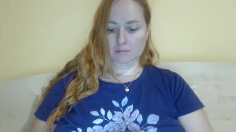 Snapshot of zara_red chatting on September 10, 2025, 9:42 am Kate. if im not here im here foxy red333 online show from September 10, 2025, 9:42 am
