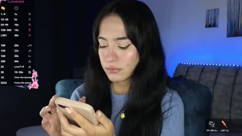 zaradames_ online show from November 24, 2025, 3:17 am