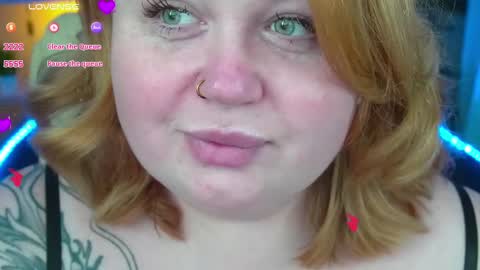 Snapshot of zarareign_ chatting on February 12, 2025, 3:40 am Lola online show from February 12, 2025, 3:40 am