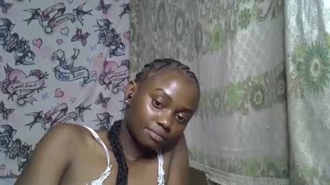 Snapshot of zarinamarlin chatting on May 25, 2026, 9:21 pm zarinamarlin online show from May 25, 2026, 9:21 pm