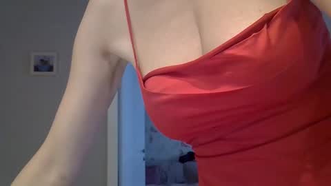 Zarina Swift online show from November 7, 2025, 4:56 am