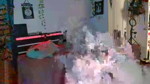 Snapshot of zawmbiemoonz chatting on April 9, 2026, 5:40 am zawmbiemoonz online show from April 9, 2026, 5:40 am