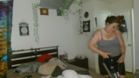 Snapshot of zawmbiemoonz chatting on April 14, 2026, 6:14 pm zawmbiemoonz online show from April 14, 2026, 6:14 pm