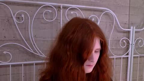 ZAYN online show from December 3, 2025, 3:32 pm