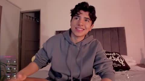 Snapshot of zayotto chatting on December 5, 2025, 6:22 am Hii im Zay. I save money for education. PVT Open. online show from December 5, 2025, 6:22 am