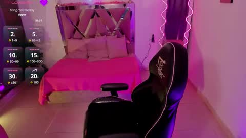 Snapshot of zayra_tay chatting on February 21, 2026, 11:33 am zayra_tay online show from February 21, 2026, 11:33 am