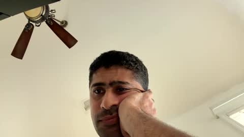 Snapshot of zee20241 chatting on November 9, 2025, 8:18 pm zee20241 online show from November 9, 2025, 8:18 pm