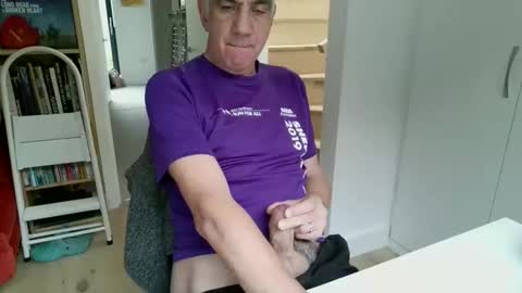 Snapshot of zeep16 chatting on October 17, 2025, 8:06 am zeep16 online show from October 17, 2025, 8:06 am