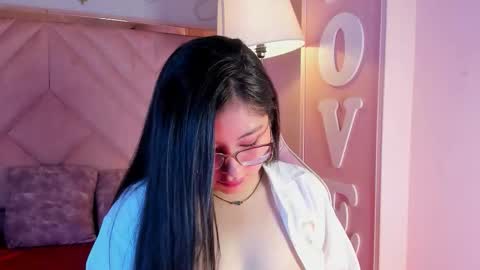 Snapshot of zelenejones chatting on November 6, 2025, 12:28 pm Zelene online show from November 6, 2025, 12:28 pm