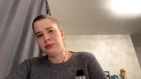 Sindy online show from March 4, 2026, 2:45 pm