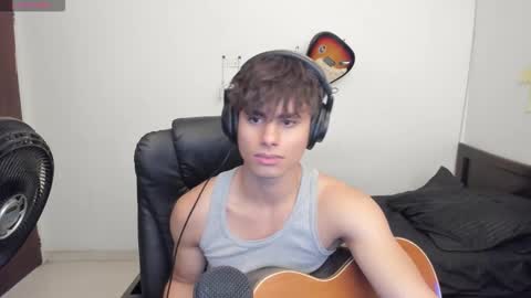 Snapshot of zenhzu chatting on November 13, 2025, 7:35 pm zenzhu online show from November 13, 2025, 7:35 pm