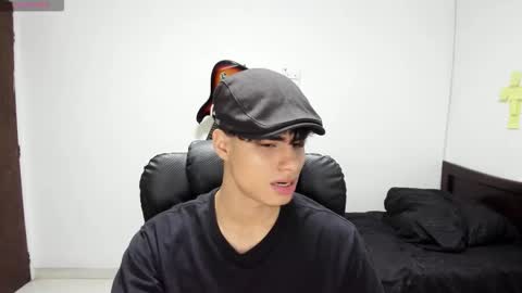 Snapshot of zenhzu chatting on November 22, 2025, 12:53 am zenzhu online show from November 22, 2025, 12:53 am