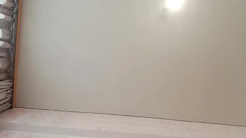 Snapshot of zeniabrossoit chatting on February 16, 2026, 7:26 am zeniabrossoit online show from February 16, 2026, 7:26 am