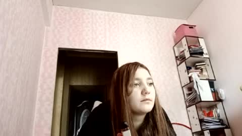 zeniabrossoit online show from March 29, 2026, 6:13 am