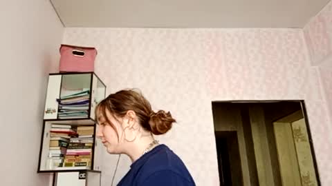 Snapshot of zeniabrossoit chatting on May 16, 2026, 10:36 am zeniabrossoit online show from May 16, 2026, 10:36 am