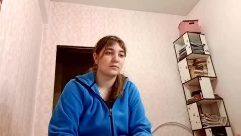 Snapshot of zeniabrossoit chatting on May 18, 2026, 2:56 pm zeniabrossoit online show from May 18, 2026, 2:56 pm