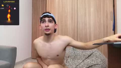 Zenn online show from December 28, 2024, 3:15 pm