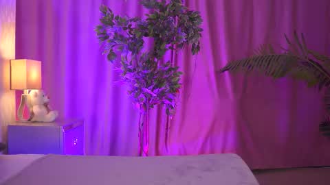 Zenyda online show from October 24, 2025, 10:00 am