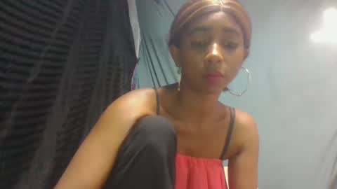 zeolineess online show from October 25, 2025, 2:52 am