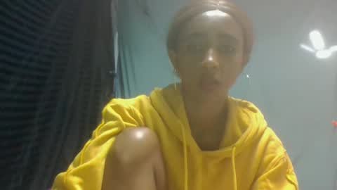 zeolineess online show from October 27, 2025, 4:11 pm